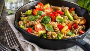 Roasted pepper pasta salad